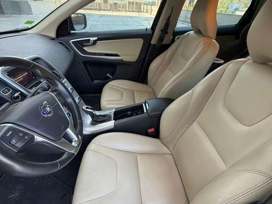 VOLVO-XC60-2.0 T5 KINETIC GASOLINA 4P AUTOMÁTICO VOLVO-XC60-2017