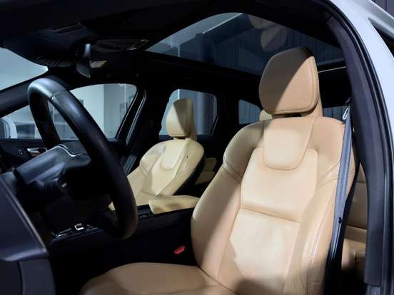 VOLVO-XC60-2.0 T8 HYBRID MOMENTUM AWD GEARTRONIC VOLVO-XC60-2020