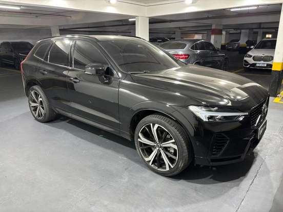 VOLVO-XC60-2023
