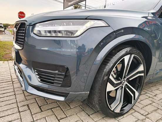 VOLVO-XC90-2024