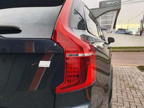 VOLVO-XC90-2024