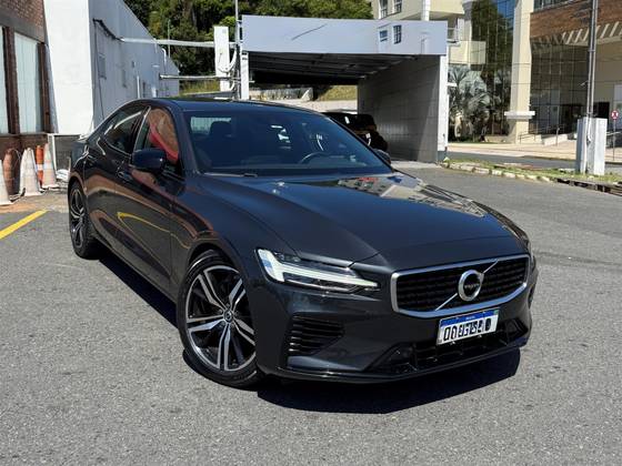 VOLVO S60 2.0 T8 R-DESIGN HÍBRIDO 4P AUTOMÁTICO