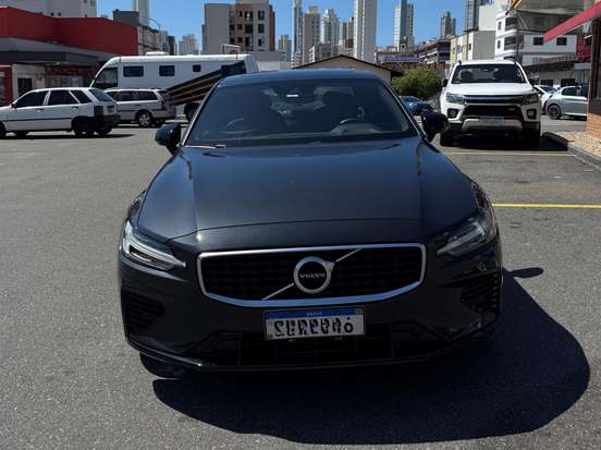 VOLVO-S60-2.0 T8 R-DESIGN HÍBRIDO 4P AUTOMÁTICO VOLVO-S60-2019