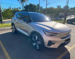 VOLVO XC40 P8 RECHARGE TWIN ELECTRIC ULTIMATE AWD VOLVO XC40 P8 RECHARGE TWIN ELECTRIC ULTIMATE AWD