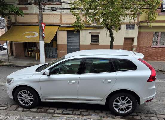 VOLVO-XC60-2.0 T5 DYNAMIC FWD TURBO GASOLINA 4P AUTOMÁTICO VOLVO-XC60-2015