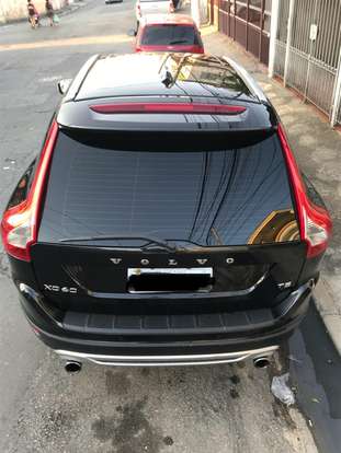 VOLVO-XC60-2013