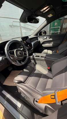 VOLVO-XC60-2025
