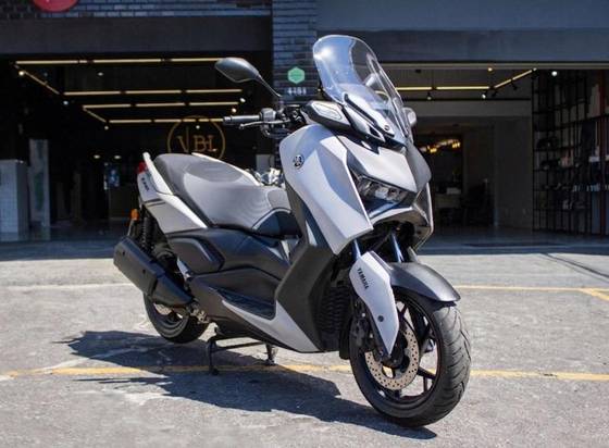 YAMAHA XMAX 250 CONNECTED ABS 