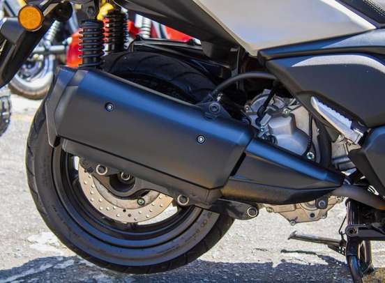 YAMAHA-XMAX 250 CONNECTED ABS-2025