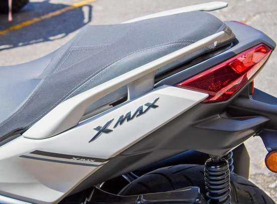 YAMAHA-XMAX 250 CONNECTED ABS-2025