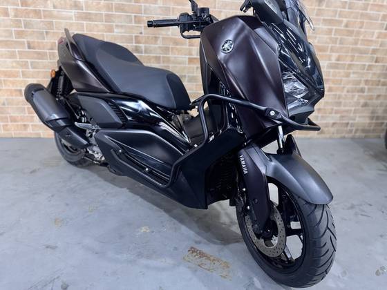 YAMAHA XMAX 300 CONNECTED ABS 