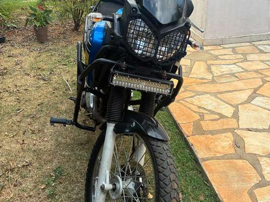 YAMAHA-XTZ 250 TÉNÉRÉ YAMAHA-XTZ 250 TÉNÉRÉ-2012