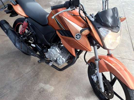 YAMAHA-YS 150 FAZER SED YAMAHA-YS 150 FAZER SED-2014