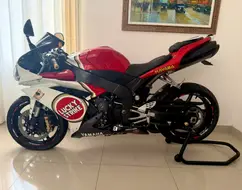 YAMAHA YZF R1 YAMAHA YZF R1