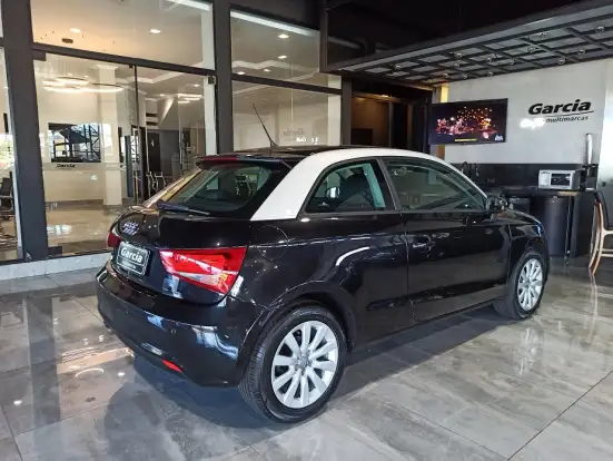 AUDI-A1-2011