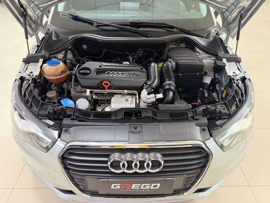 AUDI-A1-2011