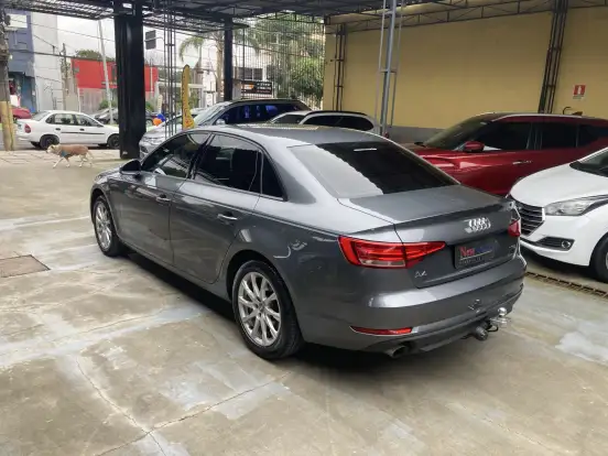 AUDI-A4-2.0 TFSI ATTRACTION GASOLINA 4P S TRONIC AUDI-A4-2018