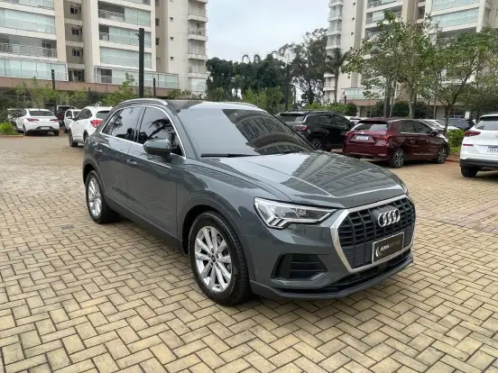AUDI-Q3-2020