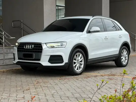 AUDI-Q3-2018