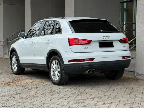 AUDI-Q3-2018