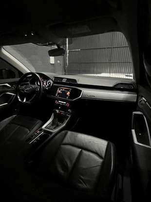 AUDI-Q3-2020
