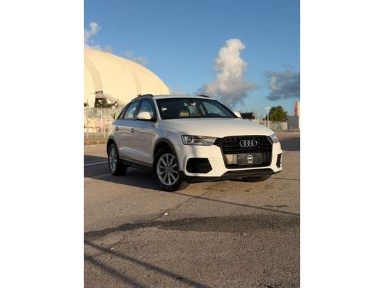 AUDI-Q3-2015