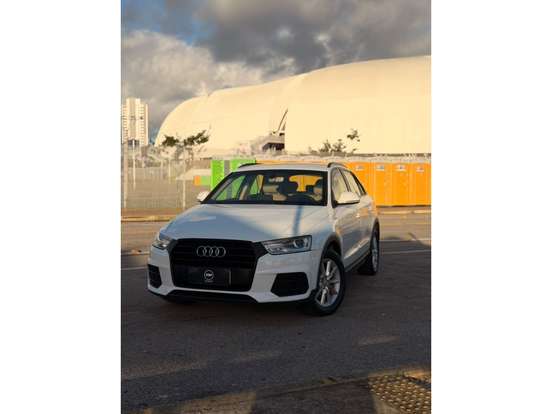 AUDI-Q3-2015