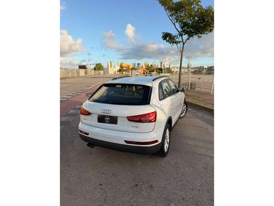 AUDI-Q3-2015