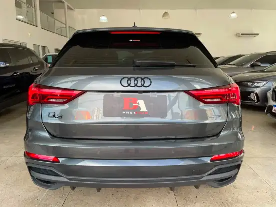 AUDI-Q3-2024