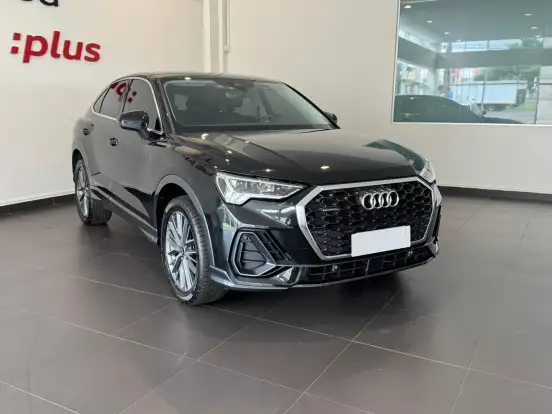AUDI-Q3-2023