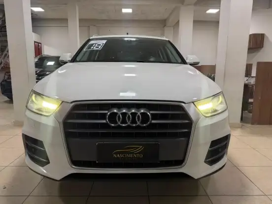 AUDI-Q3-2018