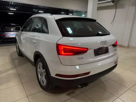 AUDI-Q3-2018