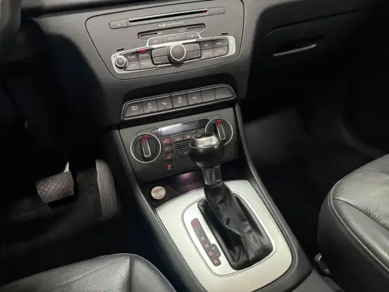 AUDI-Q3-2018
