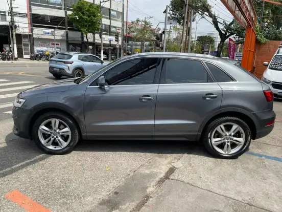 AUDI-Q3-2015