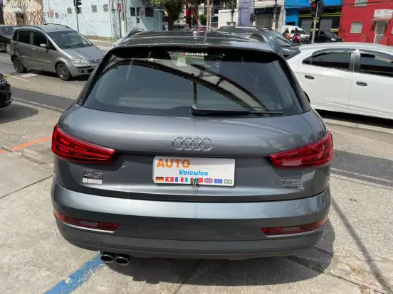 AUDI-Q3-2015