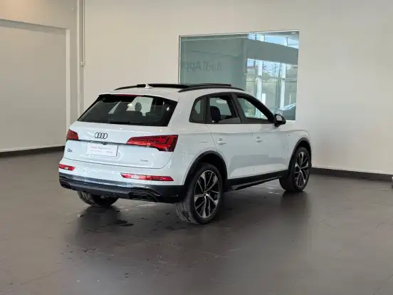 AUDI-Q5-2.0 45 TFSI GASOLINA S LINE BLACK QUATTRO S TRONIC AUDI-Q5-2024