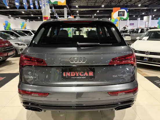 AUDI-Q5-2024