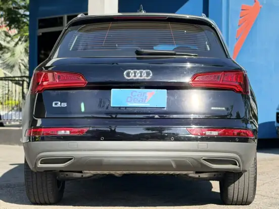 AUDI-Q5-2019