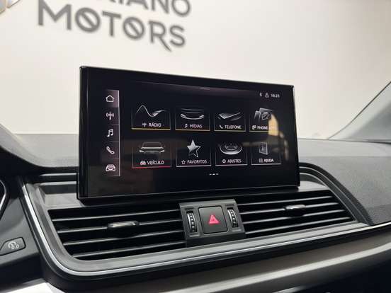 AUDI-Q5-2024