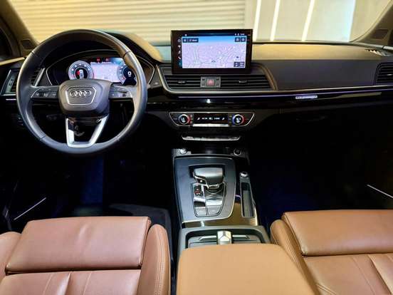 AUDI-Q5-2022