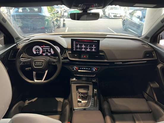 AUDI-Q5-2023
