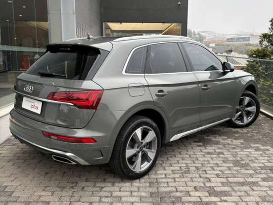 AUDI-Q5-2024