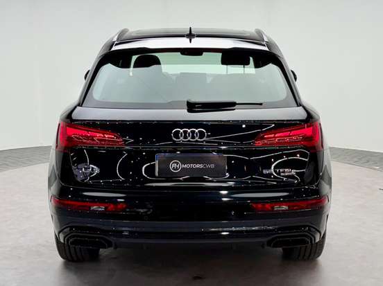 AUDI-Q5-2023