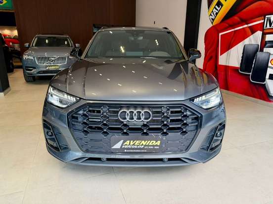 AUDI-Q5-2024