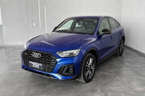 AUDI-Q5-2022
