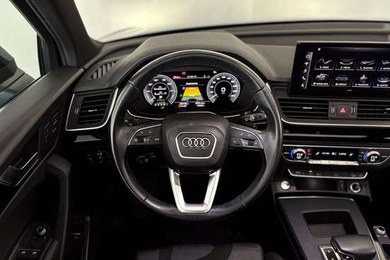 AUDI-Q5-2022