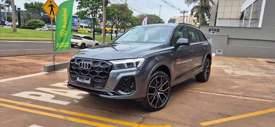 AUDI-Q7-2025