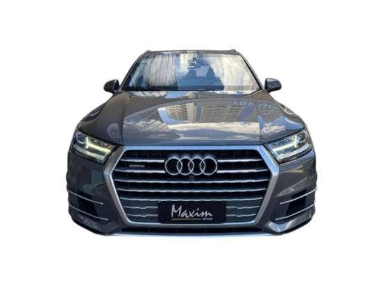AUDI-Q7-2018