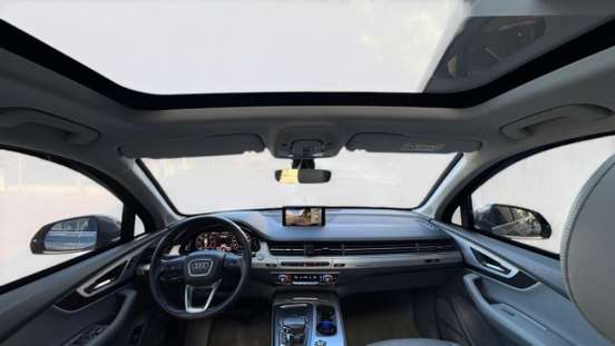 AUDI-Q7-2018