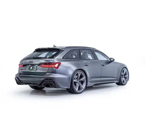 AUDI-RS6-2020
